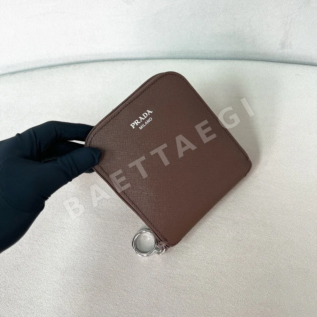 프라다 사피아노 크로스 그레인 리나이론 참 지갑 상세 이미지 2