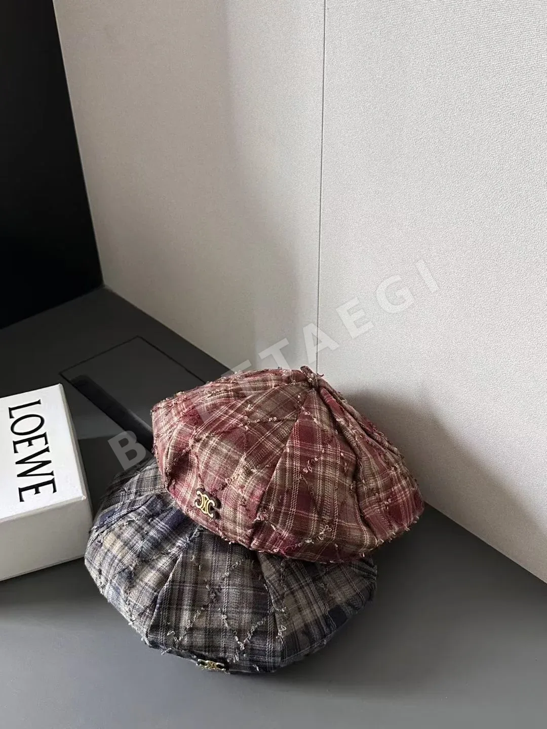 셀린느 체크 패턴 베레모 상세 이미지 8