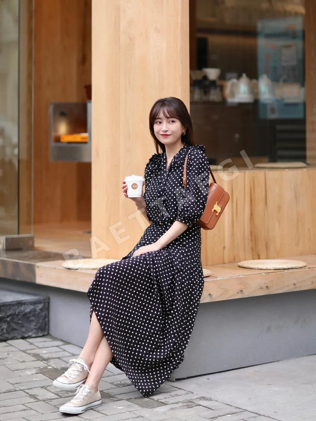 셀린느 트리오업 숄더백 86502