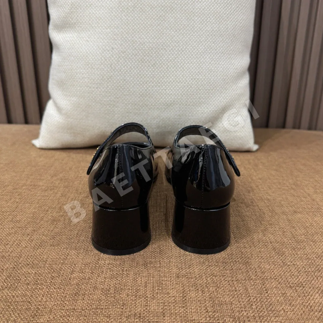 디올 롤리타 여성 블랙 페이턴트 가죽 메리제인 힐 상세 이미지 8