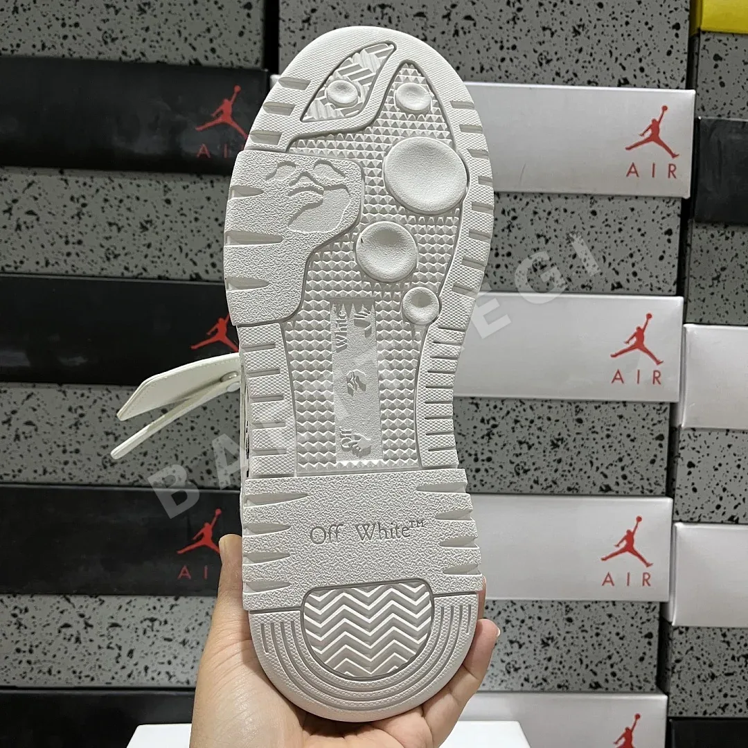 오프화이트 아웃 오브 오피스 OOO 로우 탑스 화이트 202439 Off White Out Of Office OOO Low Tops 상세 이미지 8