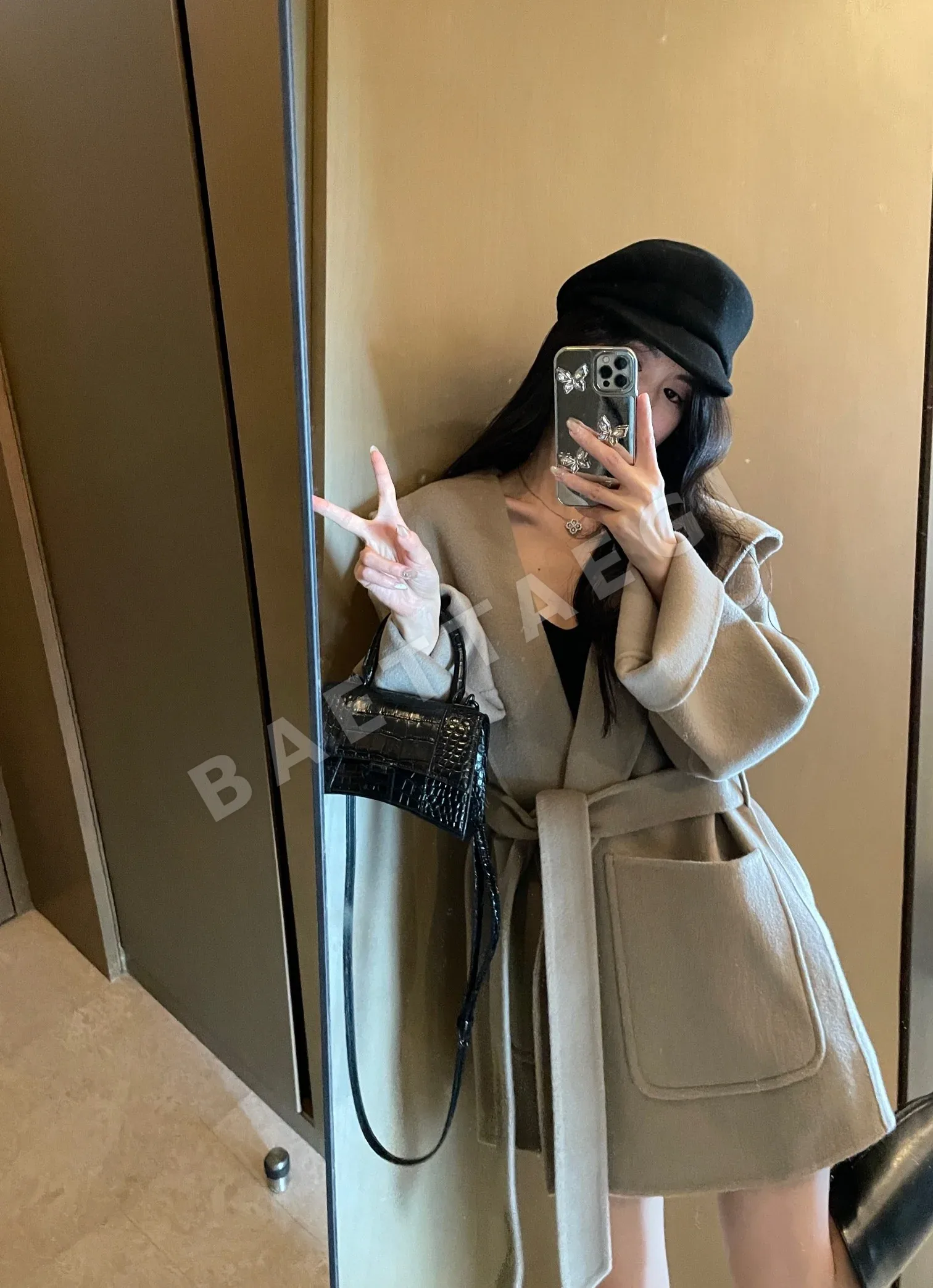 마르지엘라 후드 로고 캐시미어 미니 배스 코트 202636