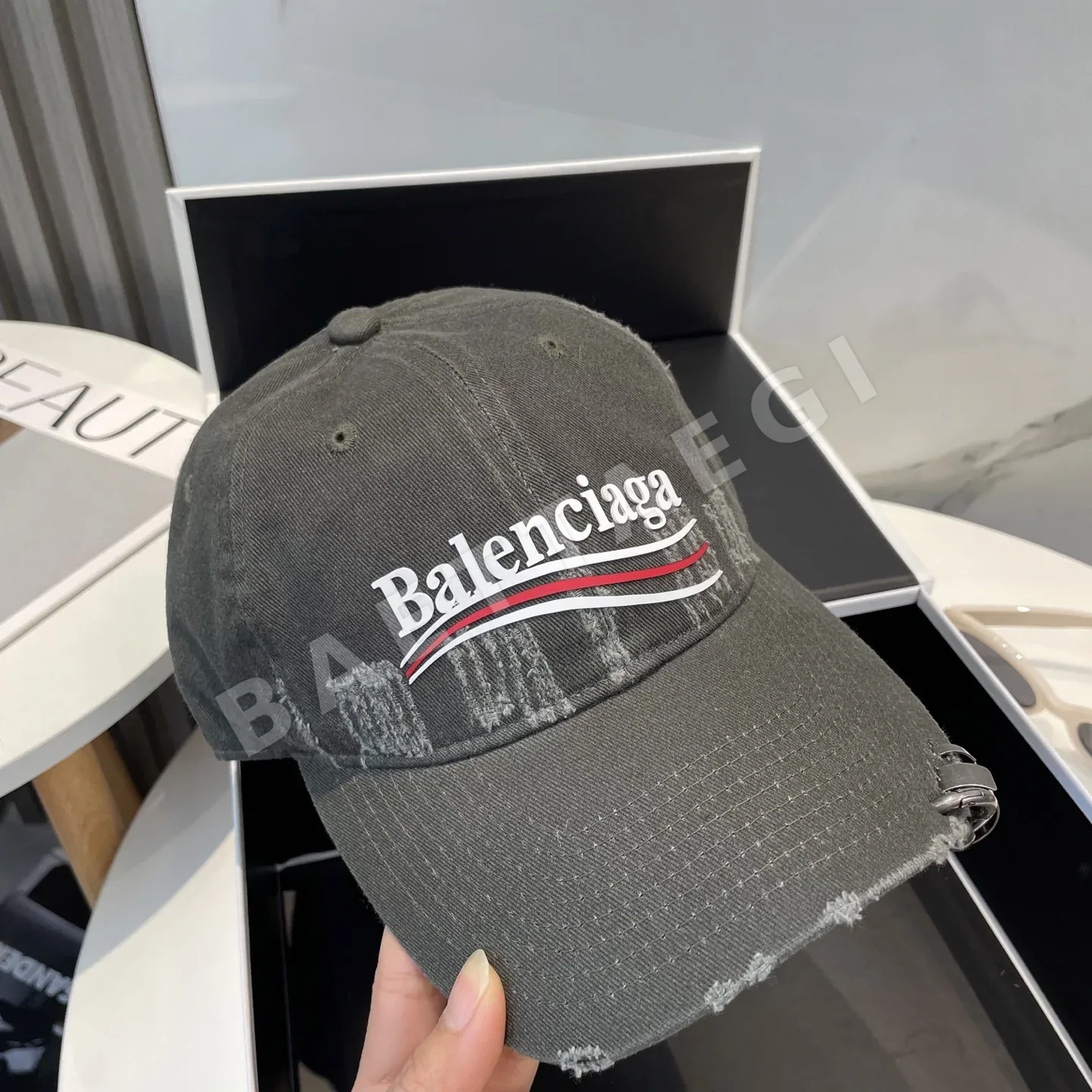 발렌시아가 모자 81750 Balenciaga Cap 상세 이미지 5
