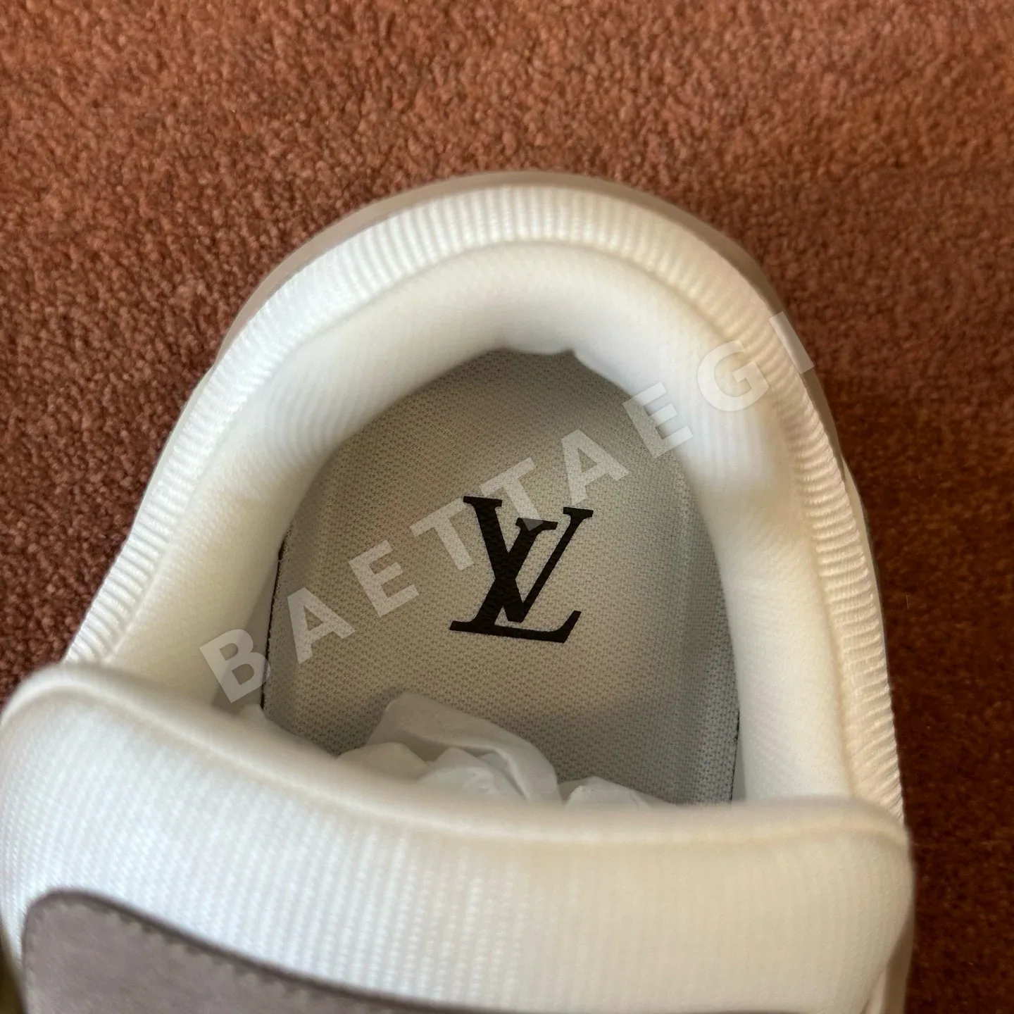 루이비통 LV 트레이너 스니커즈 시그니처 상세 이미지 5