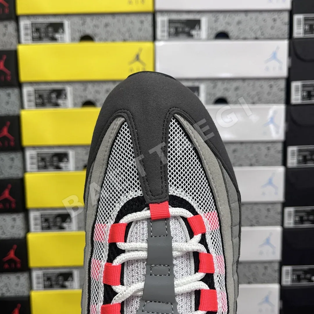 나이키 [GX] 에어 맥스 95 OG AT2865-100 201225 Nike Air Max 95 OG Solar Red 상세 이미지 10