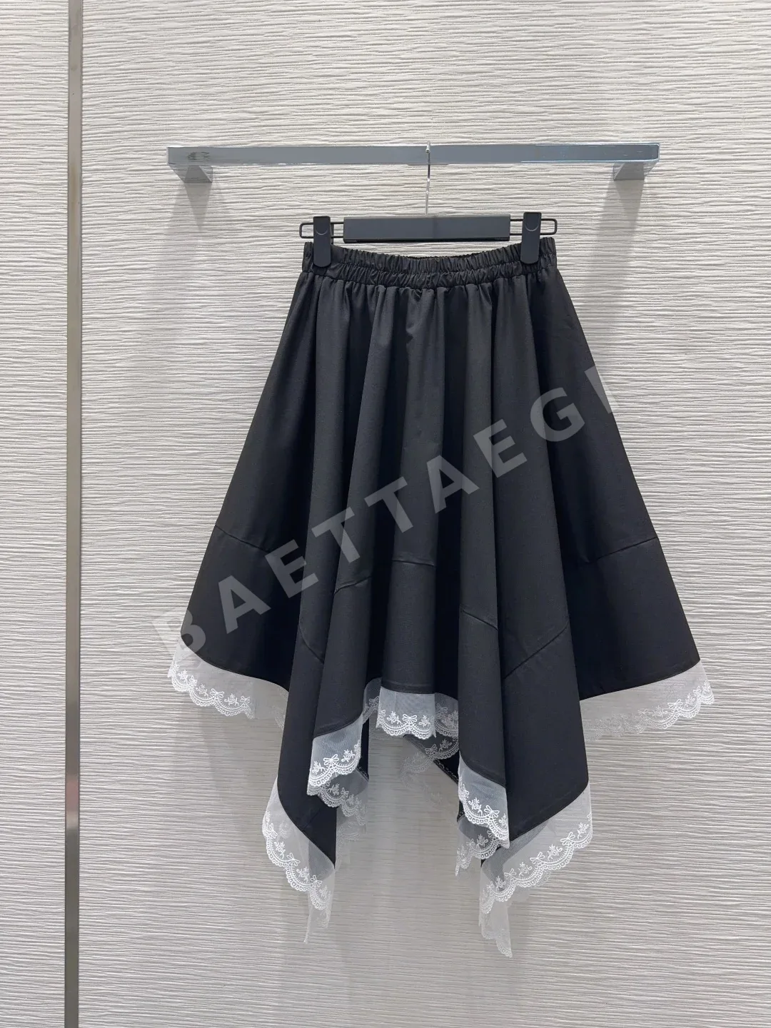 디올 이레귤러 미디 스커트 상세 이미지 9