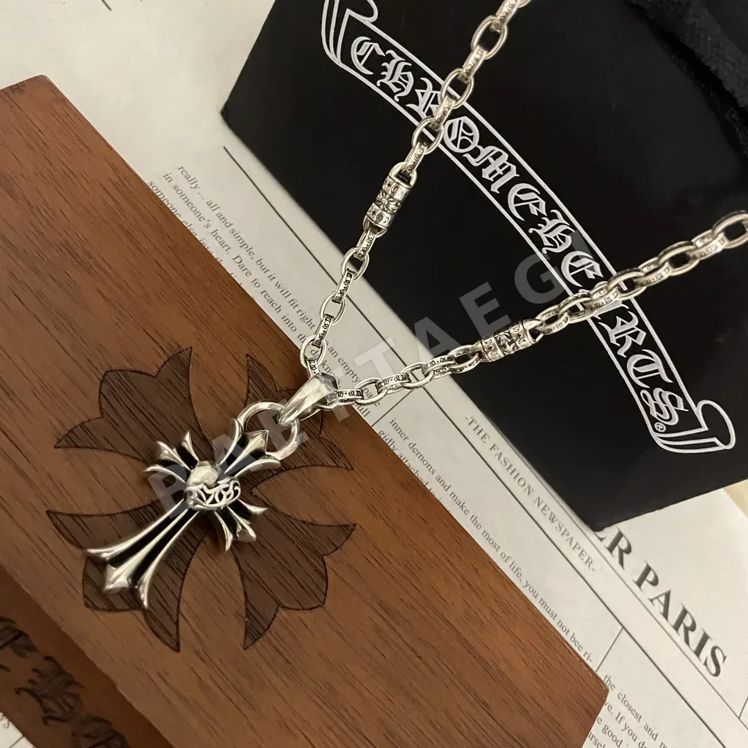 크롬하츠 클래식 레트로 하트 크로스 펜던트 목걸이 상세 이미지 2