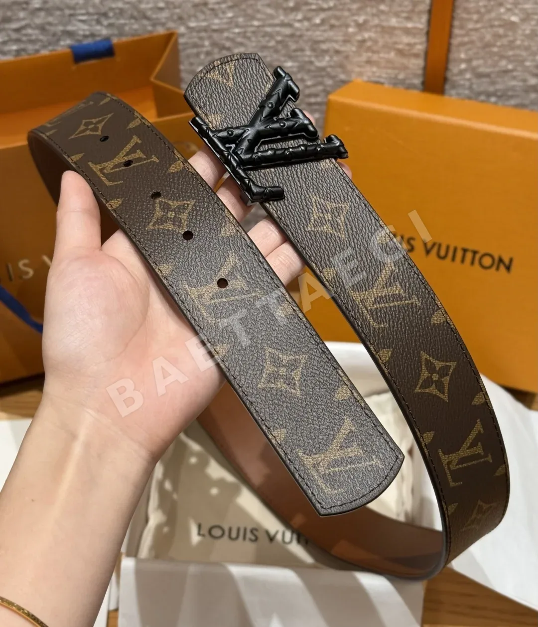 루이비통 디멘션 40mm 리버시블 벨트 상세 이미지 5