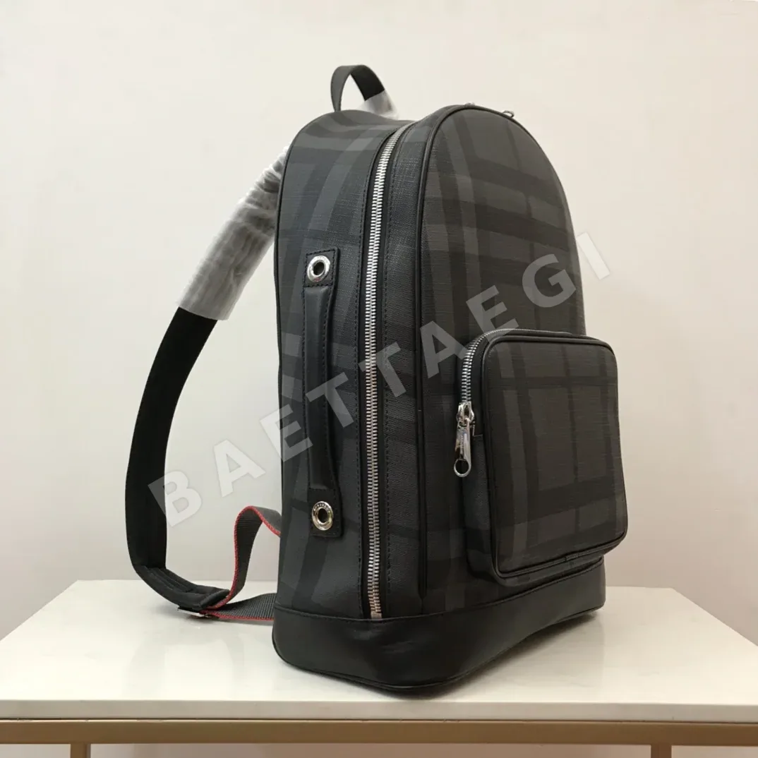 버버리 런던 체크 가죽 백팩 상세 이미지 2