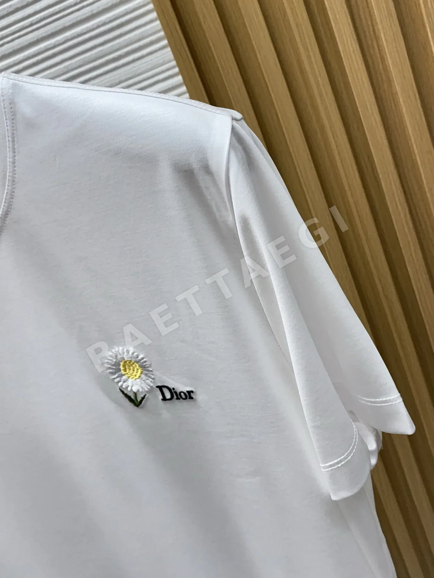 디올 남성 반팔 티셔츠 상세 이미지 4