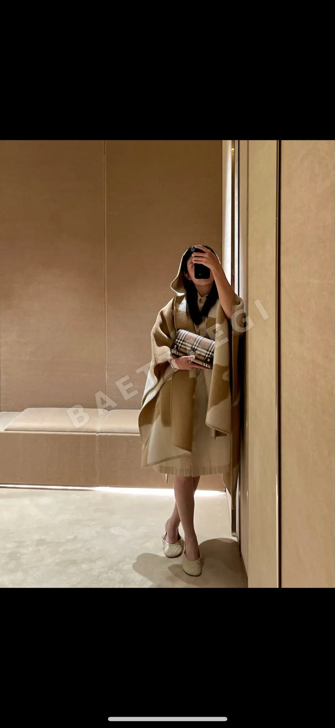 버버리 클래식 디자인 가방 상세 이미지 3