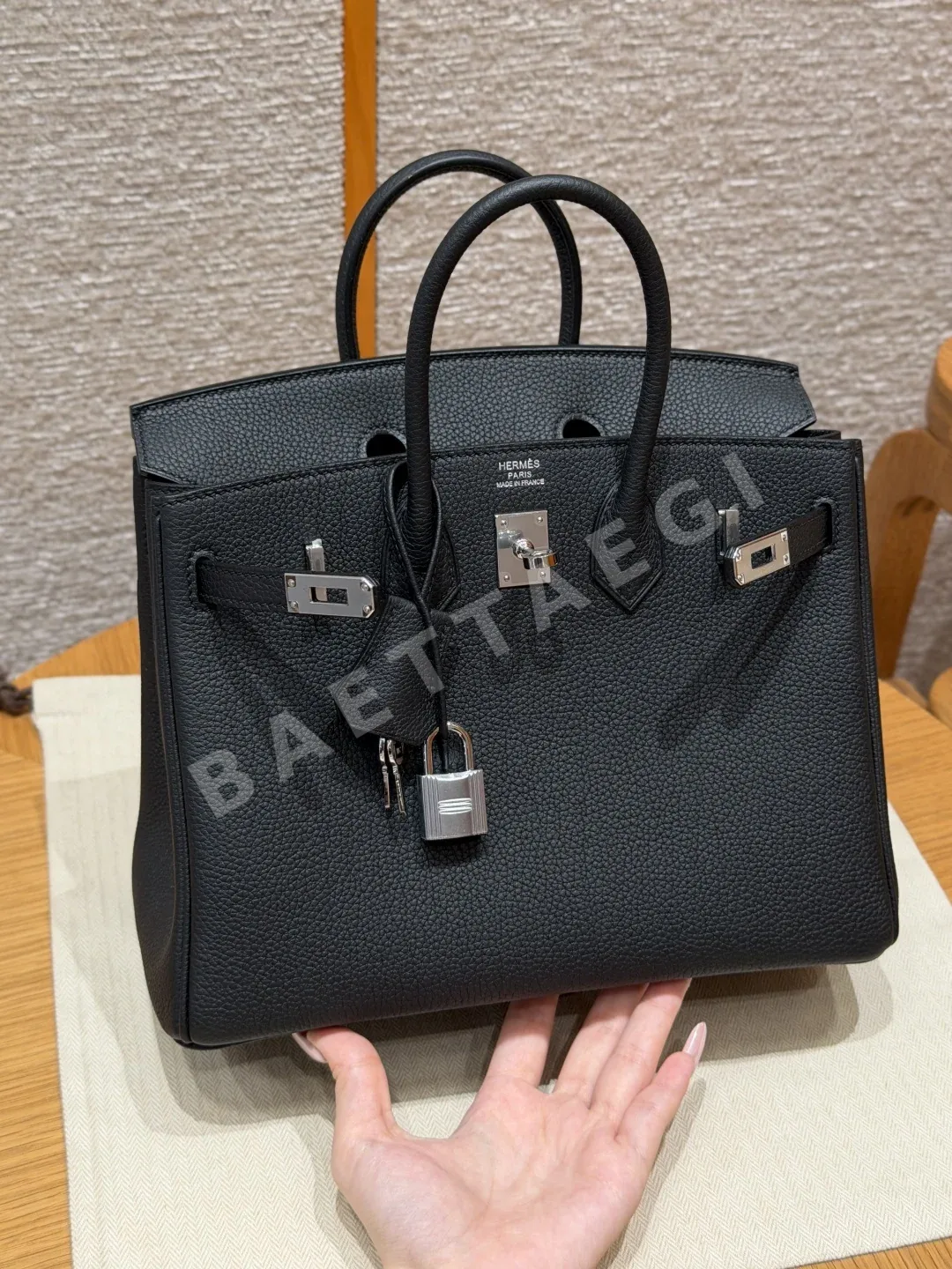 에르메스 버킨 25 블랙 토고 가죽 가방 192816