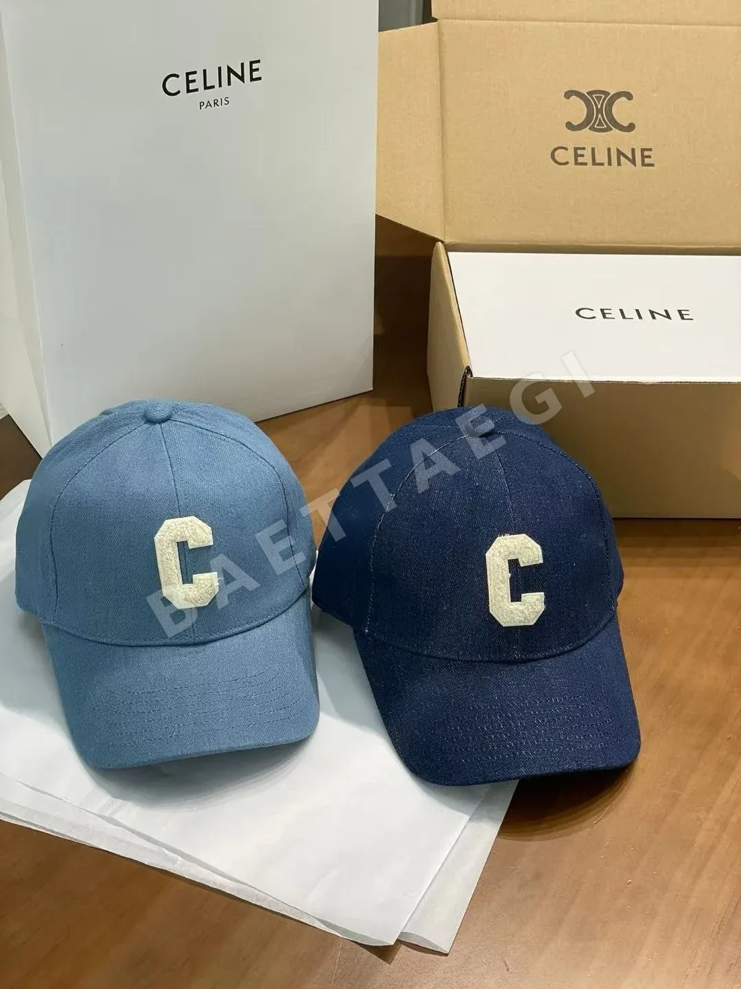 셀린느 C자형 데님 캡 83642