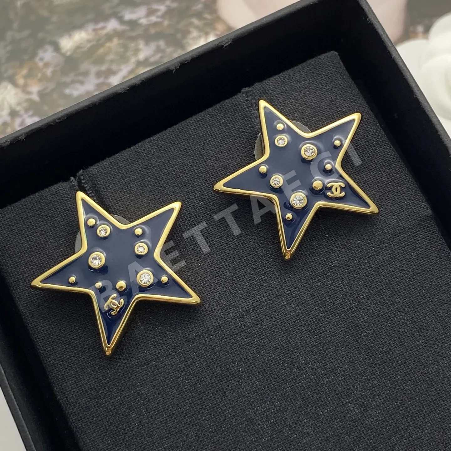 샤넬 골드 더블 C 전기 블루 에나멜 별 귀걸이 상세 이미지 1