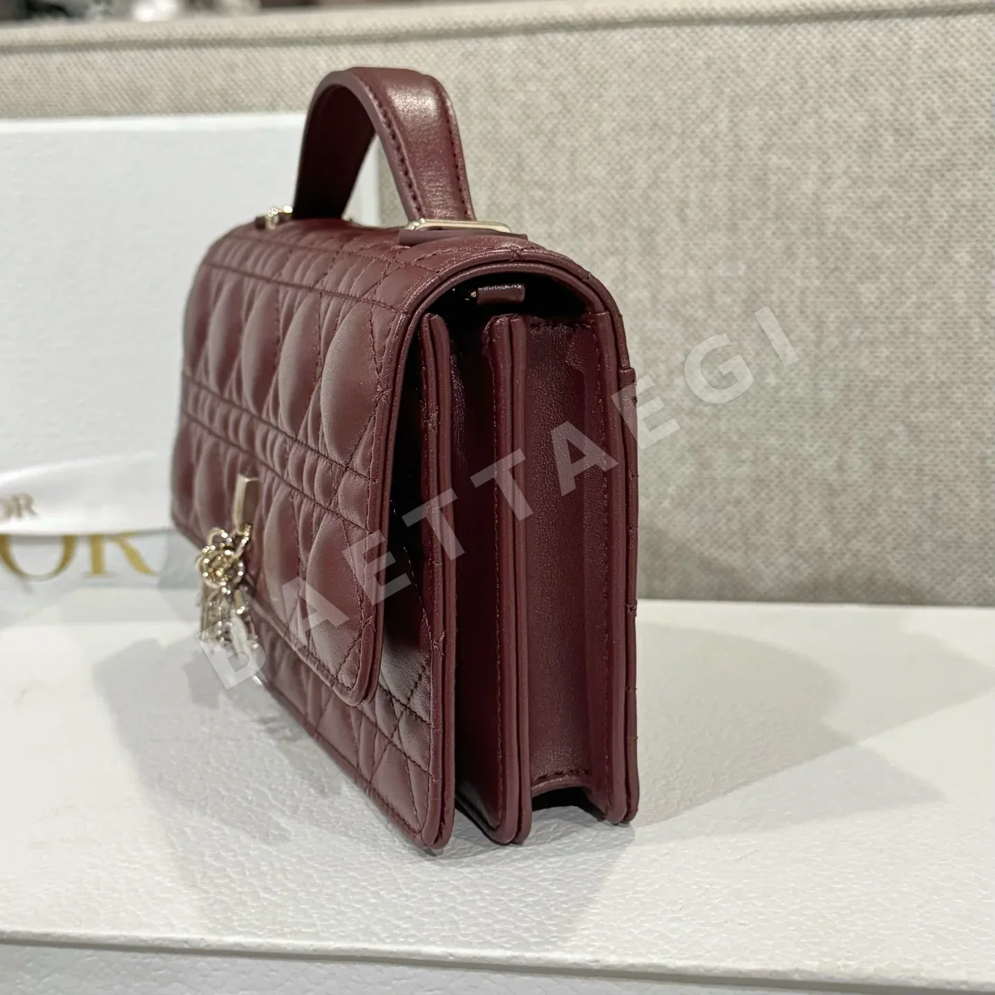 디올 가방 상세 이미지 9