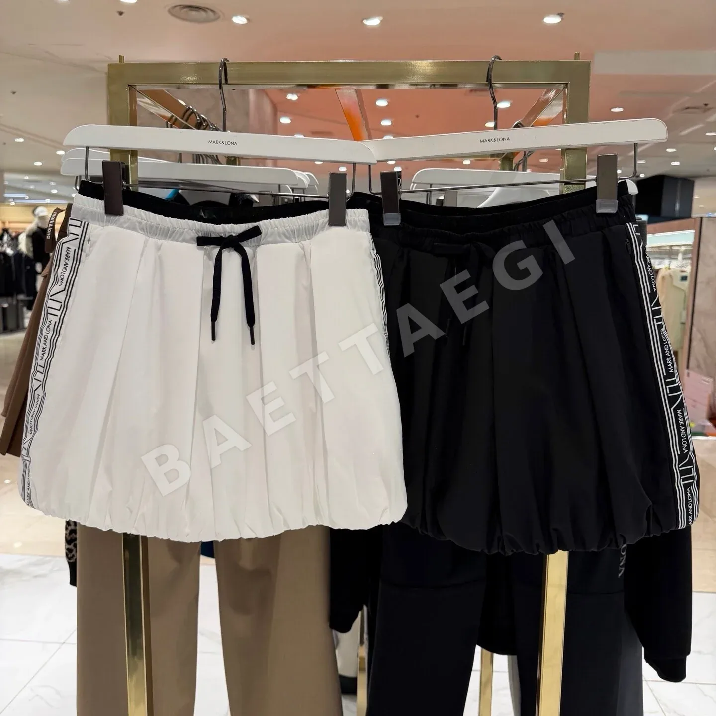마크앤로나 여성 미니스커트 골프웨어 153893