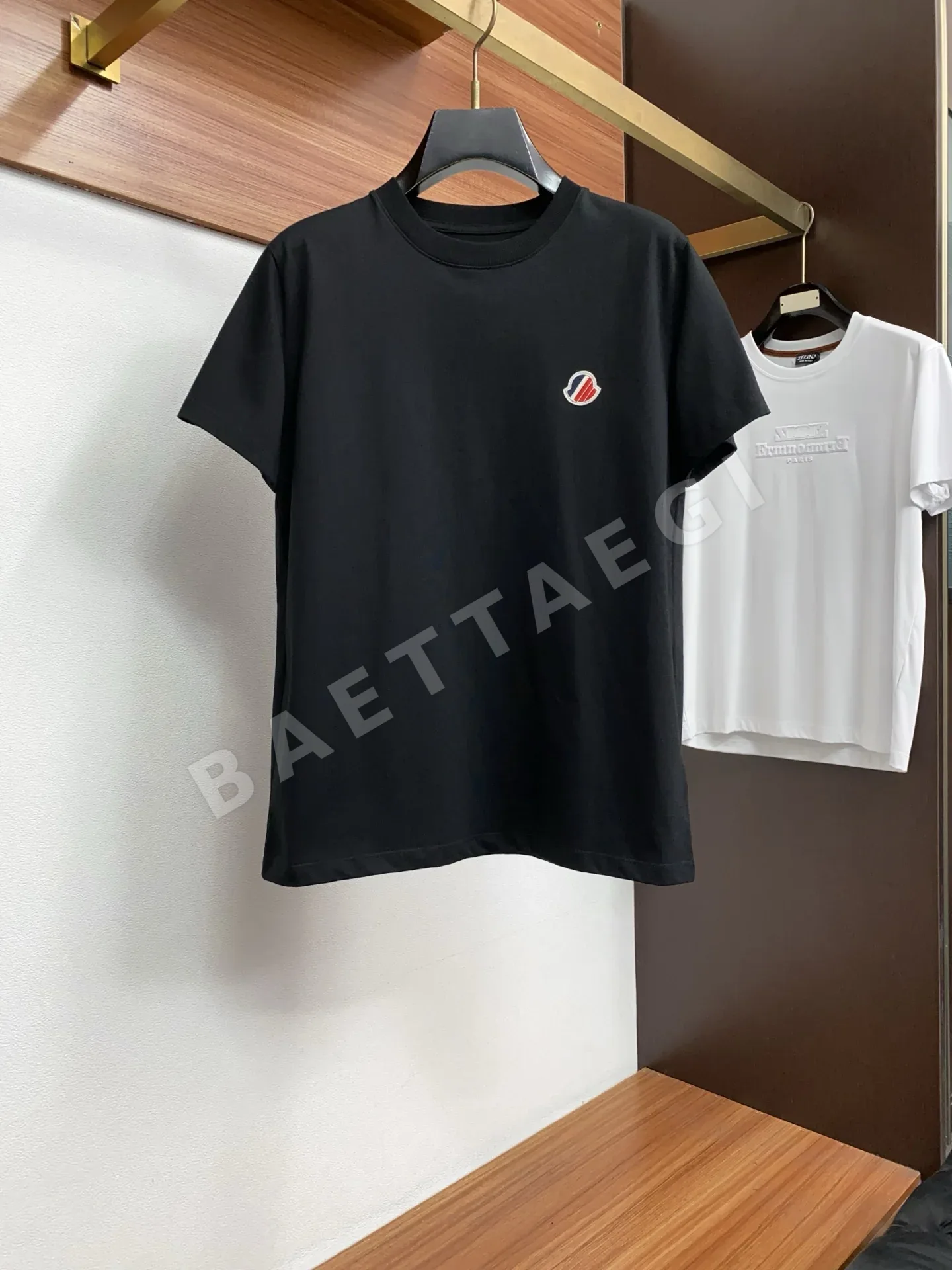 몽클레르 남성 크루넥 반팔 티셔츠 135551