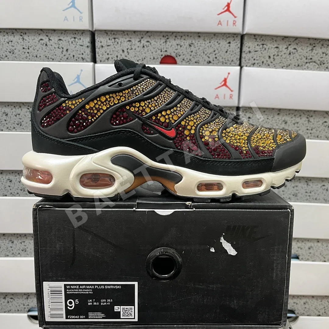 나이키 [DF] 에어 맥스 플러스 블랙 레드 FZ9042-001 201082 Nike Air Max Plus Swarovski Sunset