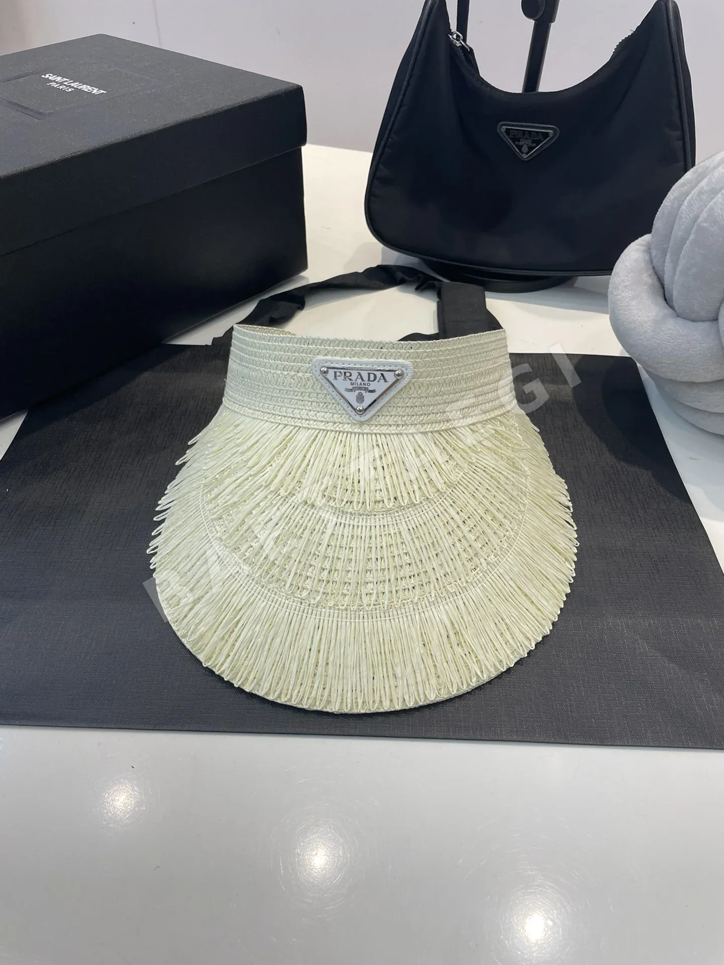프라다 선햇 모자 84721