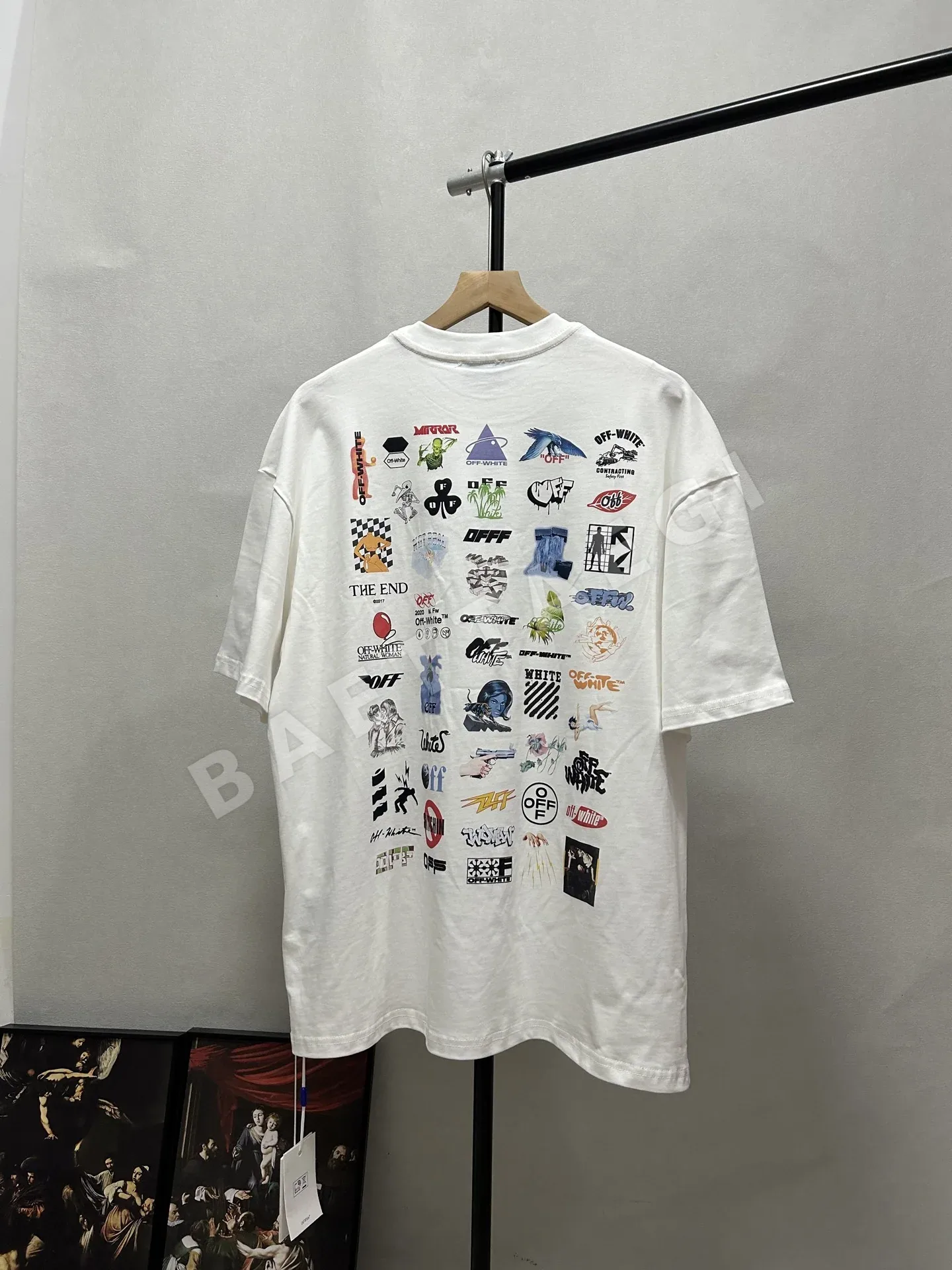 오프화이트 OW 10 주년 기념 로고 반팔 티셔츠 86994