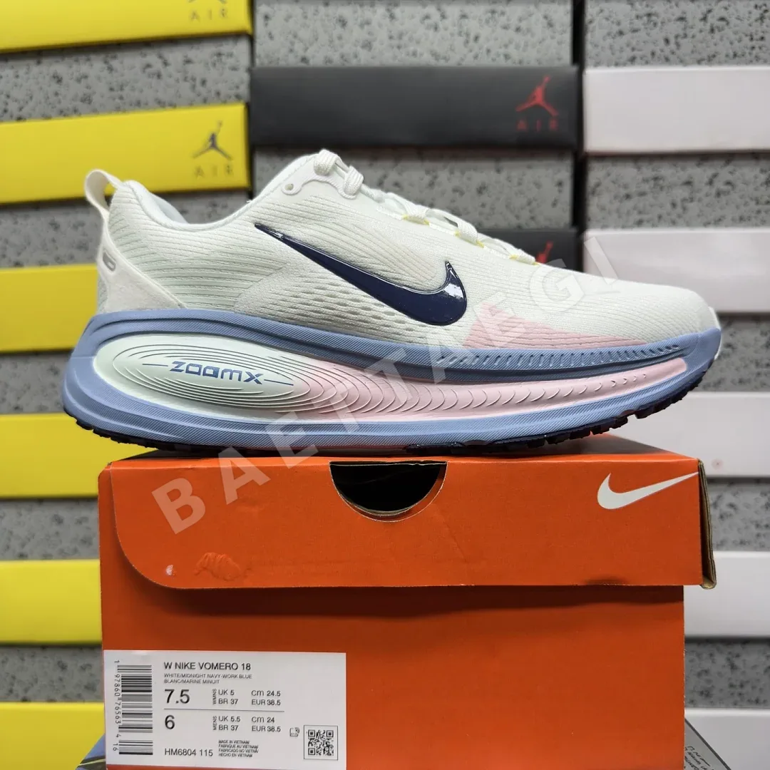 나이키 [XY] 보메로 18 HM6804-115 201742 Nike Vomero 18 White Work Blue Barely Green