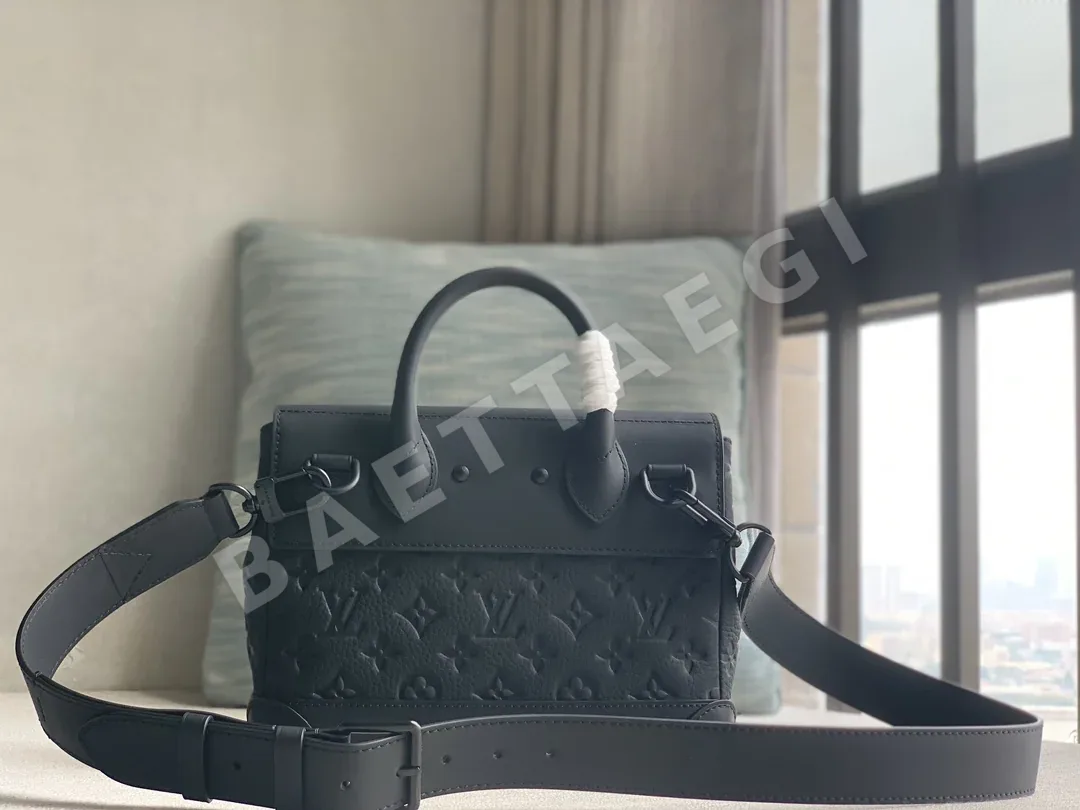 루이비통 모노그램 트리옹 체인 스티머 핸드백 M24436 상세 이미지 3