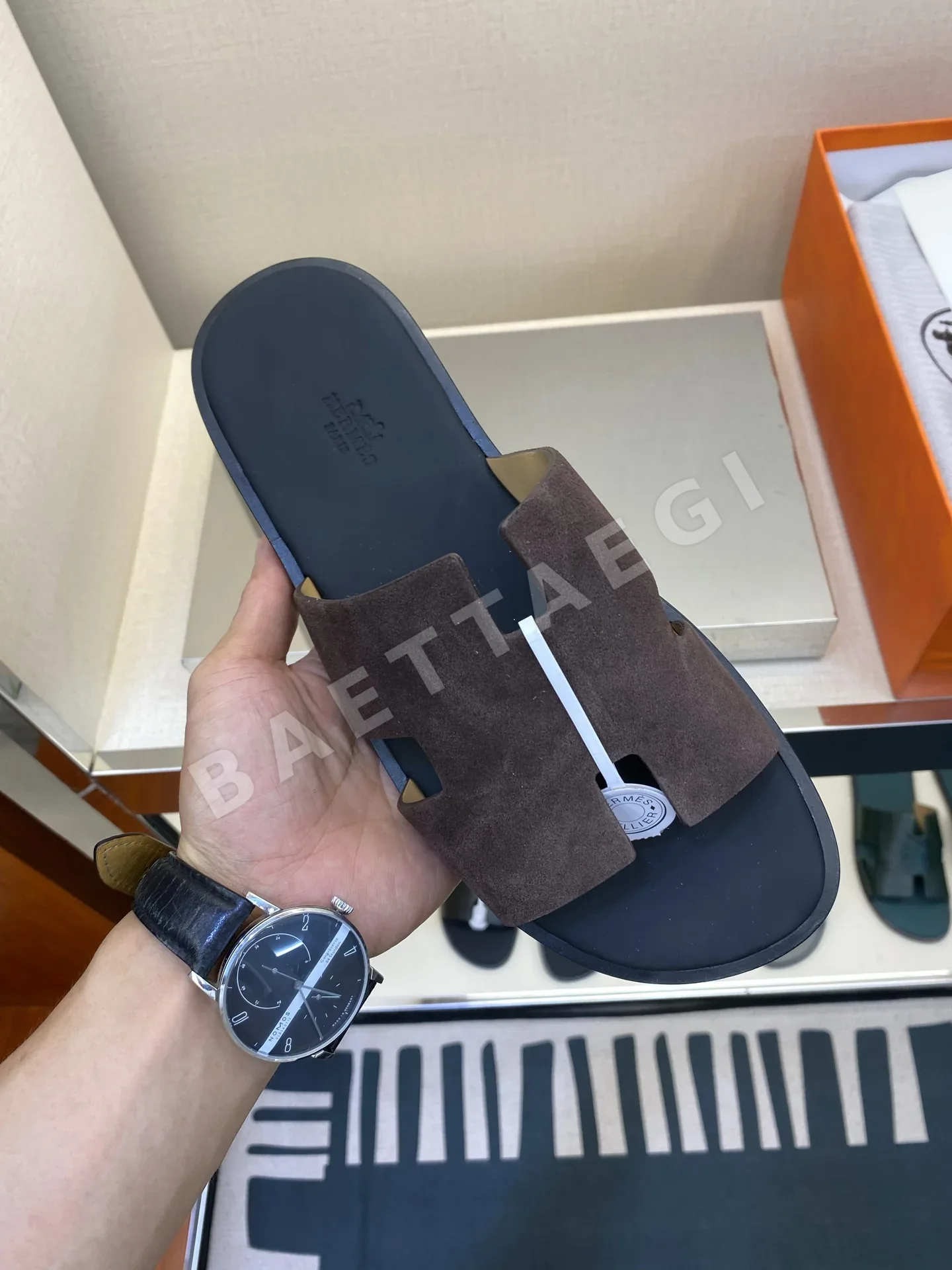 에르메스 샌들 남성 가죽 H 패턴 상세 이미지 4
