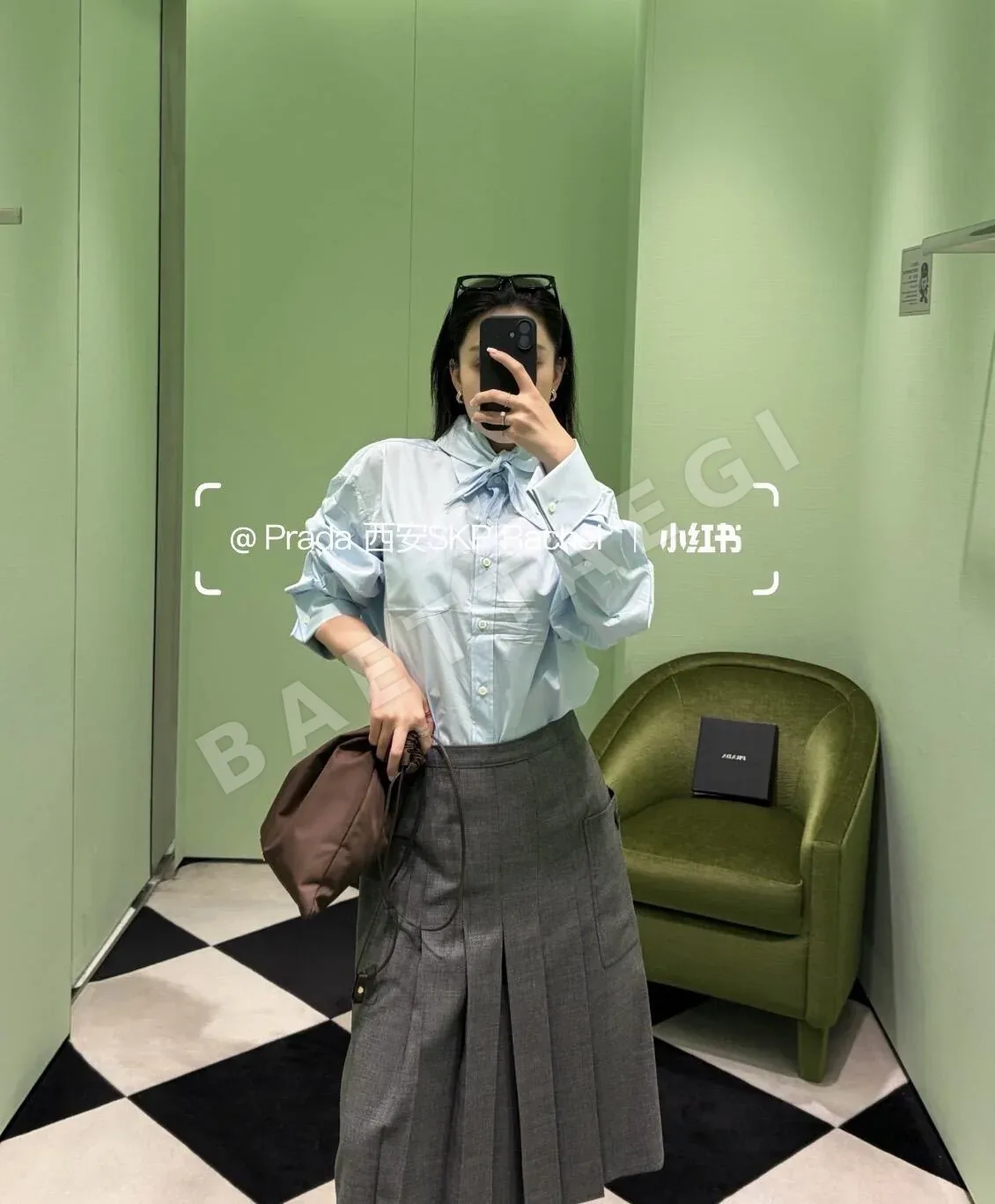 프라다 자수 넥타이 디자인 여성 셔츠 상세 이미지 2