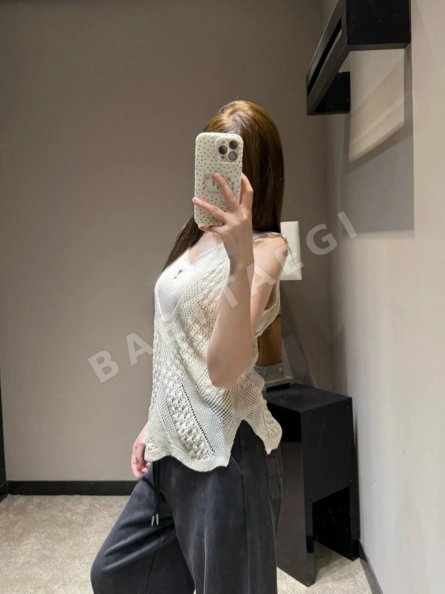 디올 린넨 혼방 V넥 여성 반팔 티셔츠 상세 이미지 7