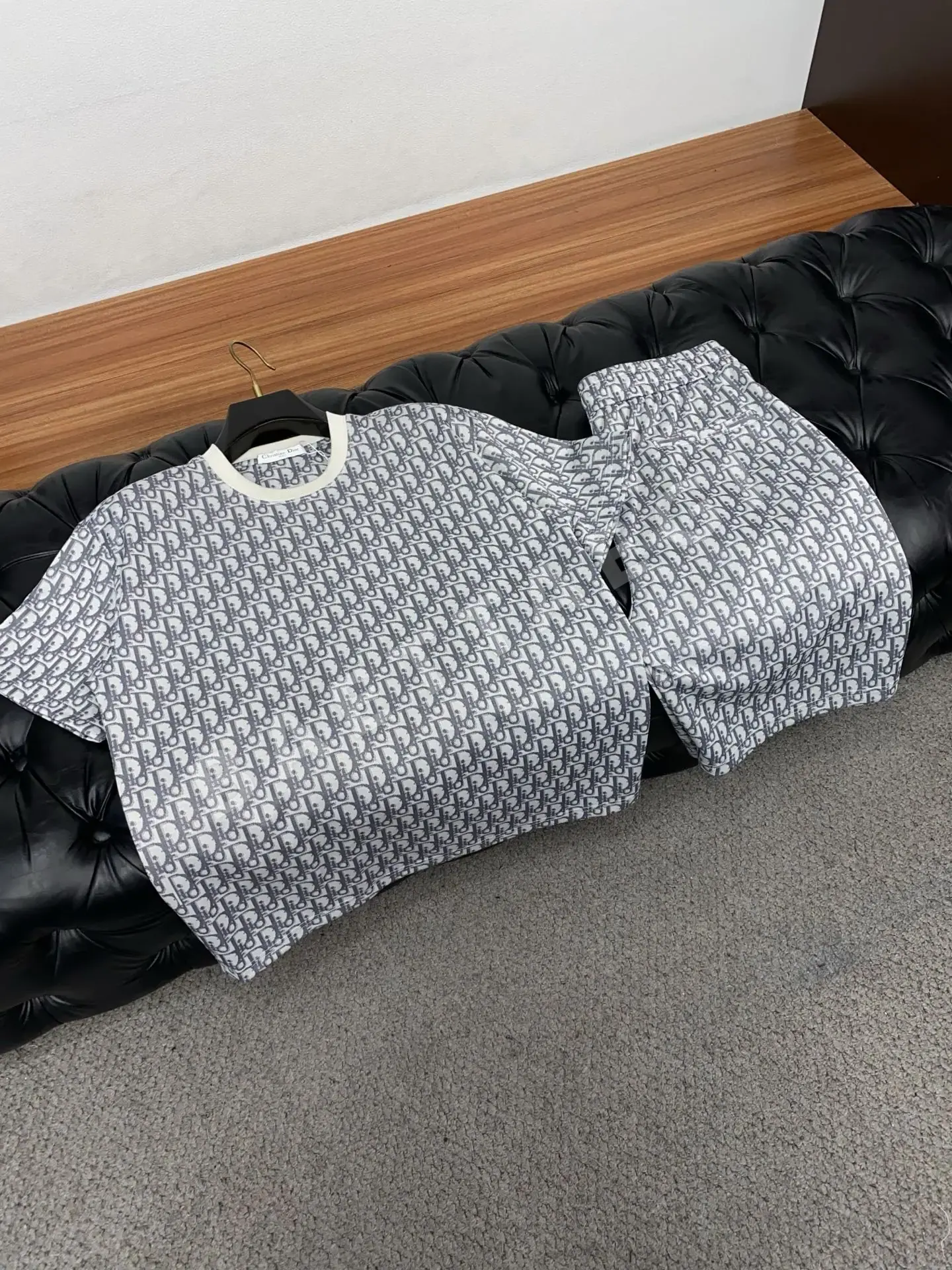 디올 꽃무늬 반팔 티셔츠 상세 이미지 9