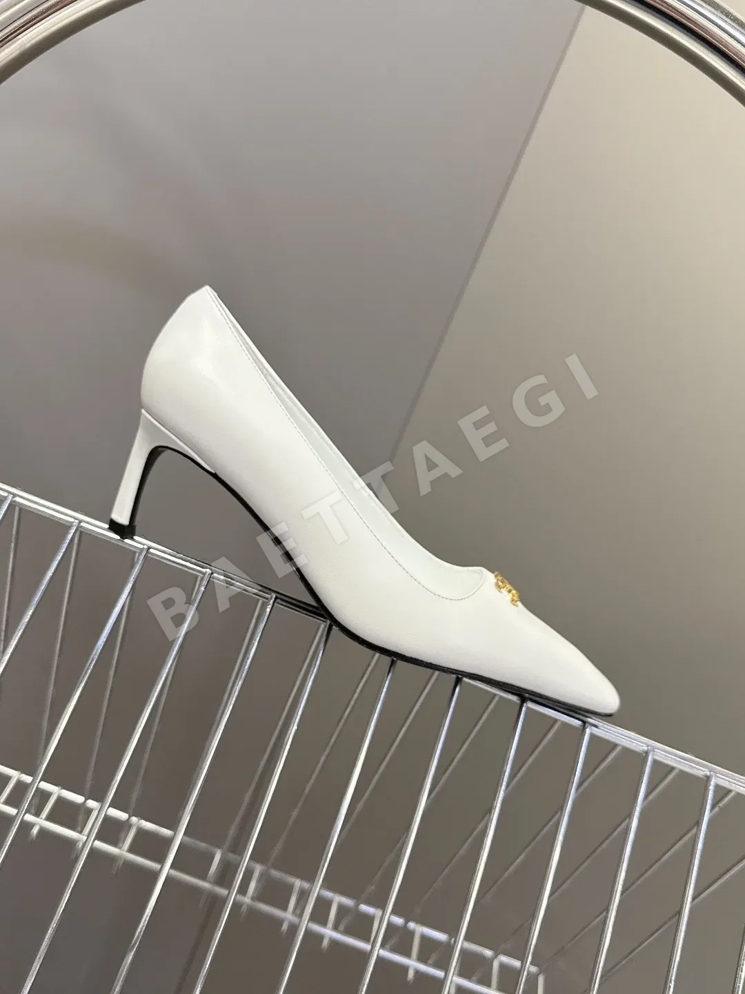 셀린느 섹시한 포인티드 토 신발 상세 이미지 5
