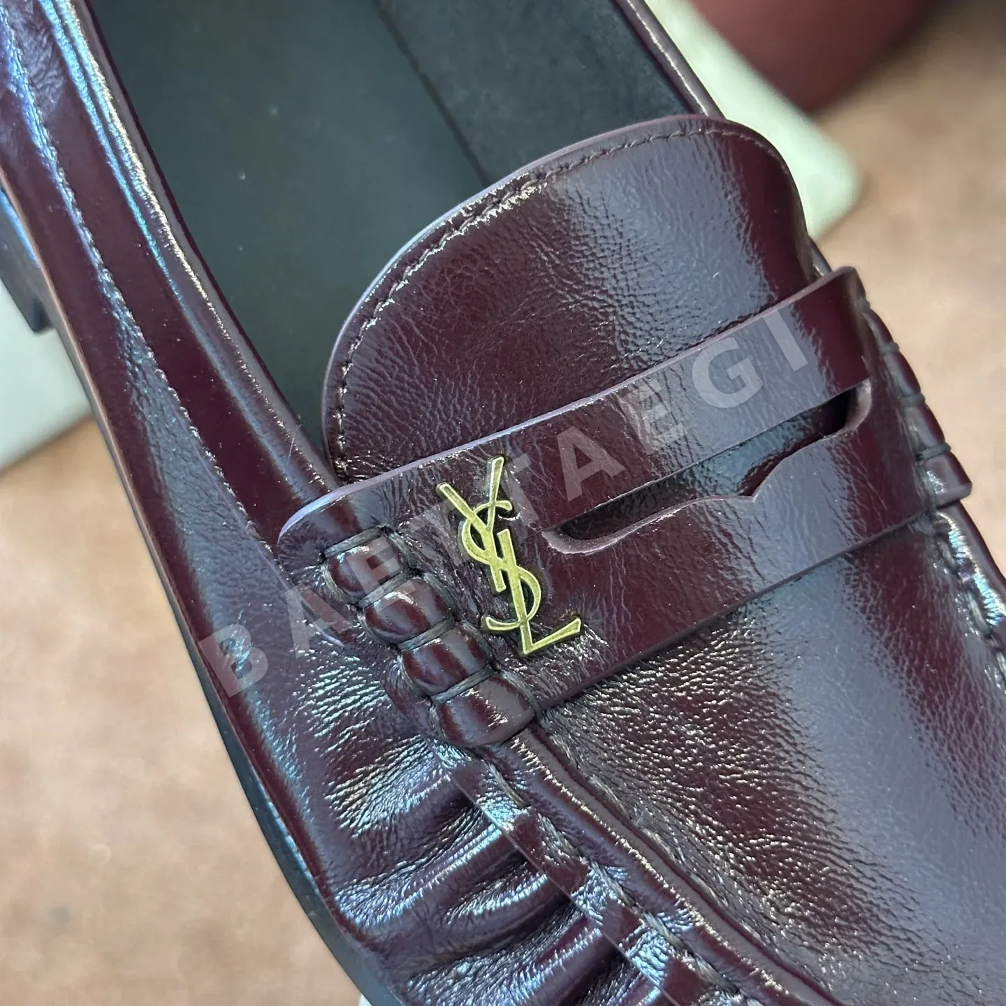 생로랑 YSL 뮬 앞코 덮인 로퍼 상세 이미지 5