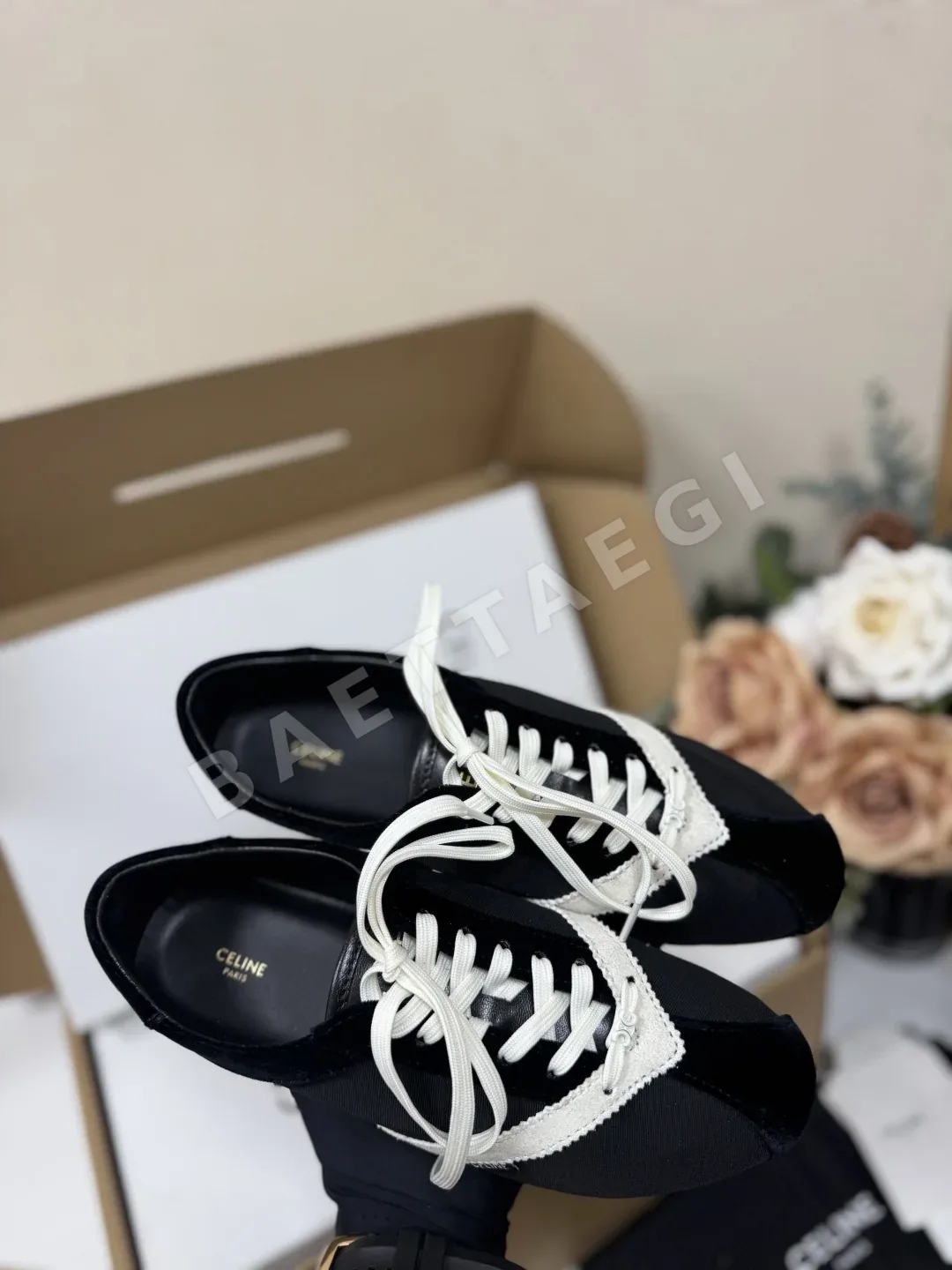 셀린느 컬러블록 레이스업 플랫 신발 상세 이미지 8
