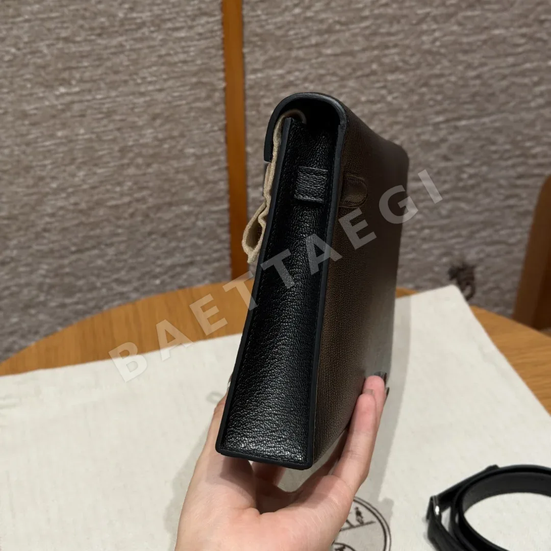 에르메스 켈리 엘란 염소가죽 실버 장식 언더암 가방 상세 이미지 3
