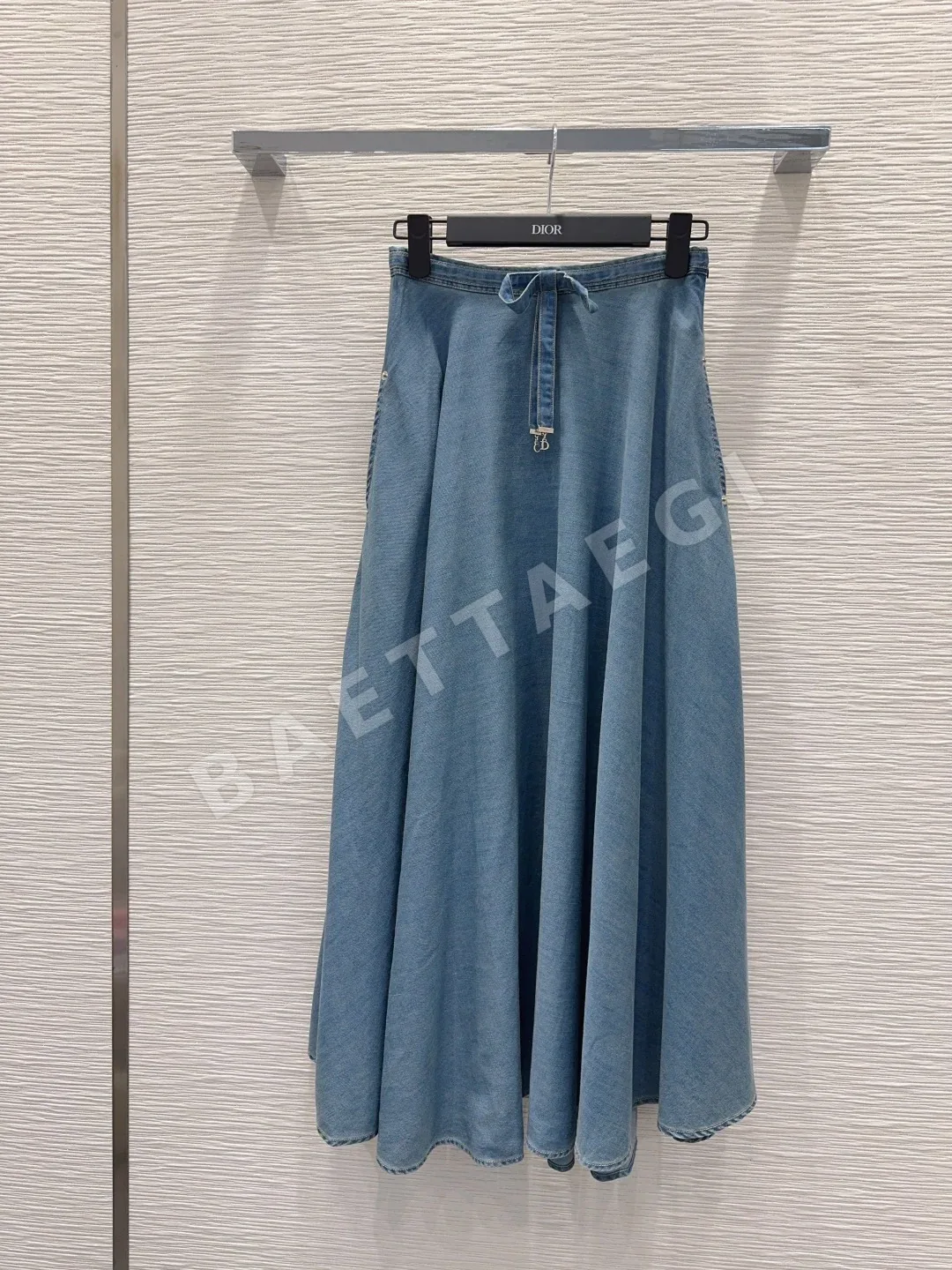 디올 데미지 워시드 데님 여성 바지 54374
