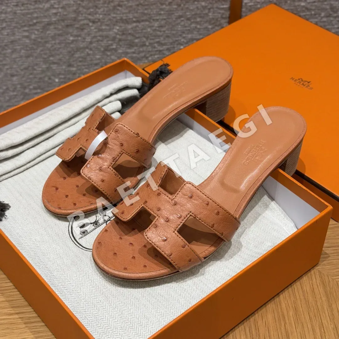 에르메스 오아시스 샌들 골든브라운 타조가죽 하이힐 상세 이미지 1