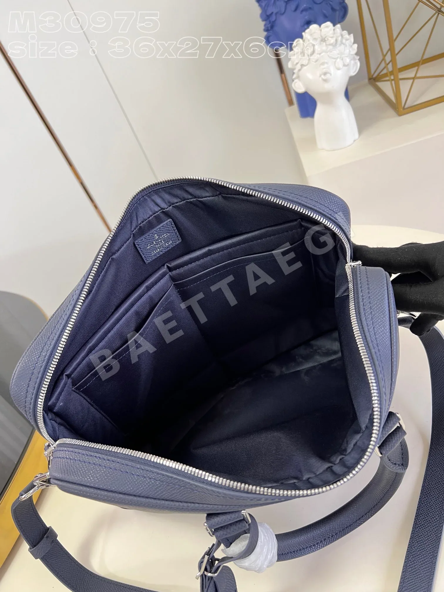 루이비통 블루 에디션 보야지 브리프케이스 가방 M30975 상세 이미지 8