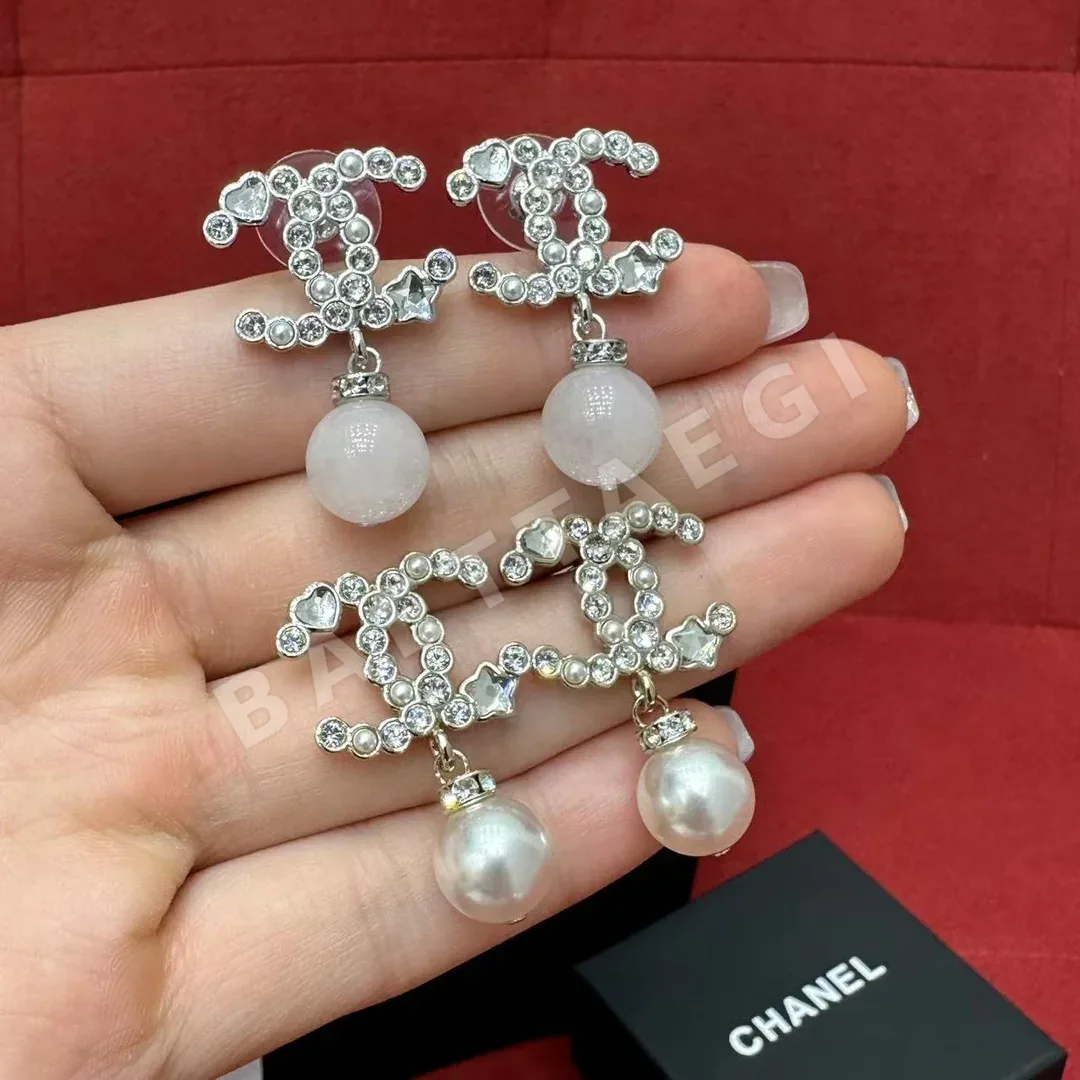 샤넬 스타 하트 진주 더블 C 펜던트 귀걸이 상세 이미지 9