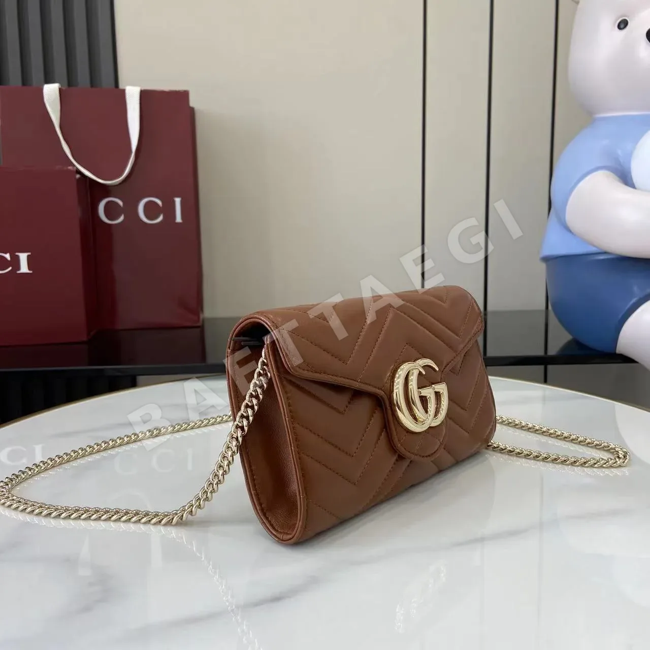 구찌 GG 마몬트 퀼팅 체인 지갑 상세 이미지 2