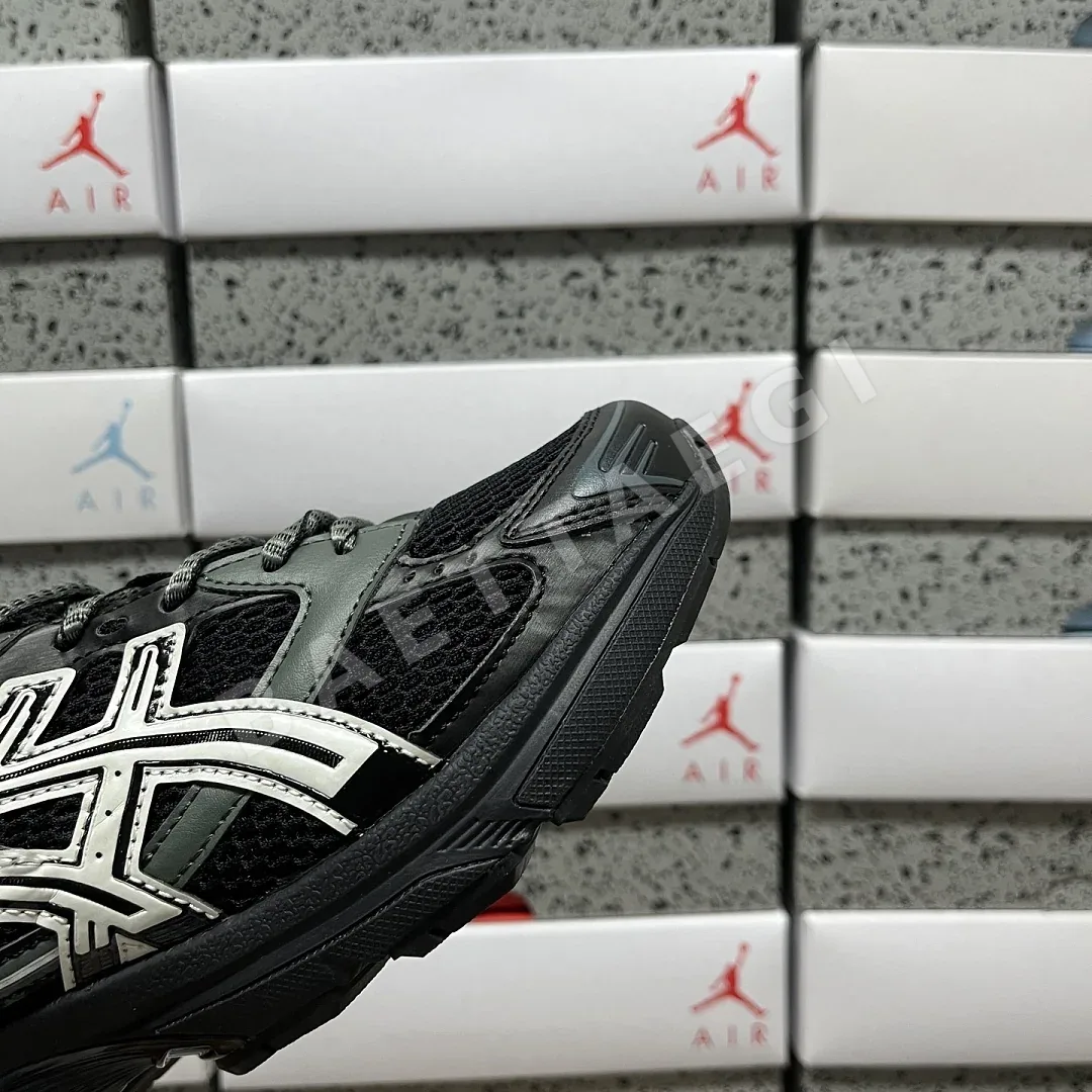 아식스 [VP] 젤 1130 1201A906-001 200551 Asics Gel-1130 Black Pure Silver 상세 이미지 3