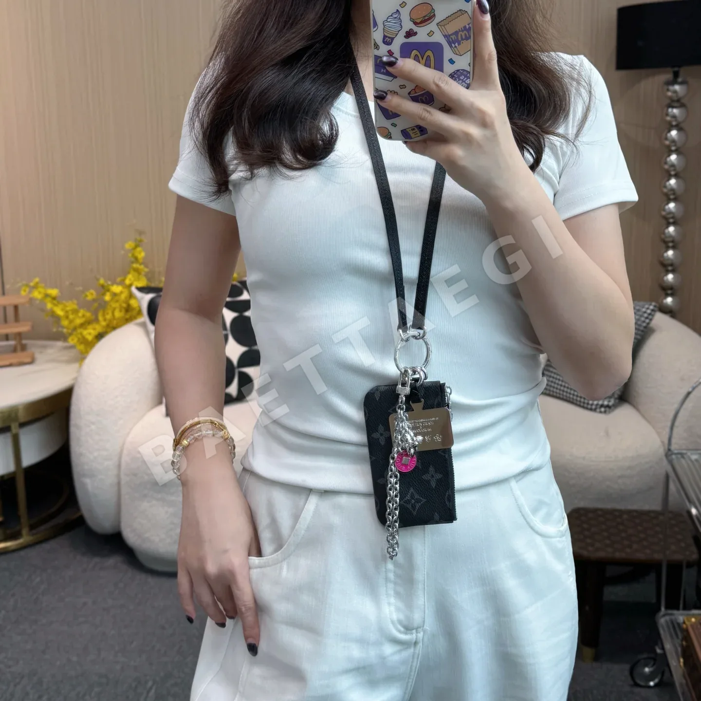 루이비통 무라카미 다카시 모노그램 스마트폰 스트랩 키링 상세 이미지 4