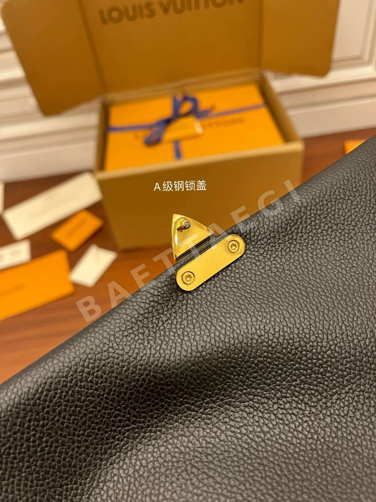 루이비통 M45976 가방 상세 이미지 3