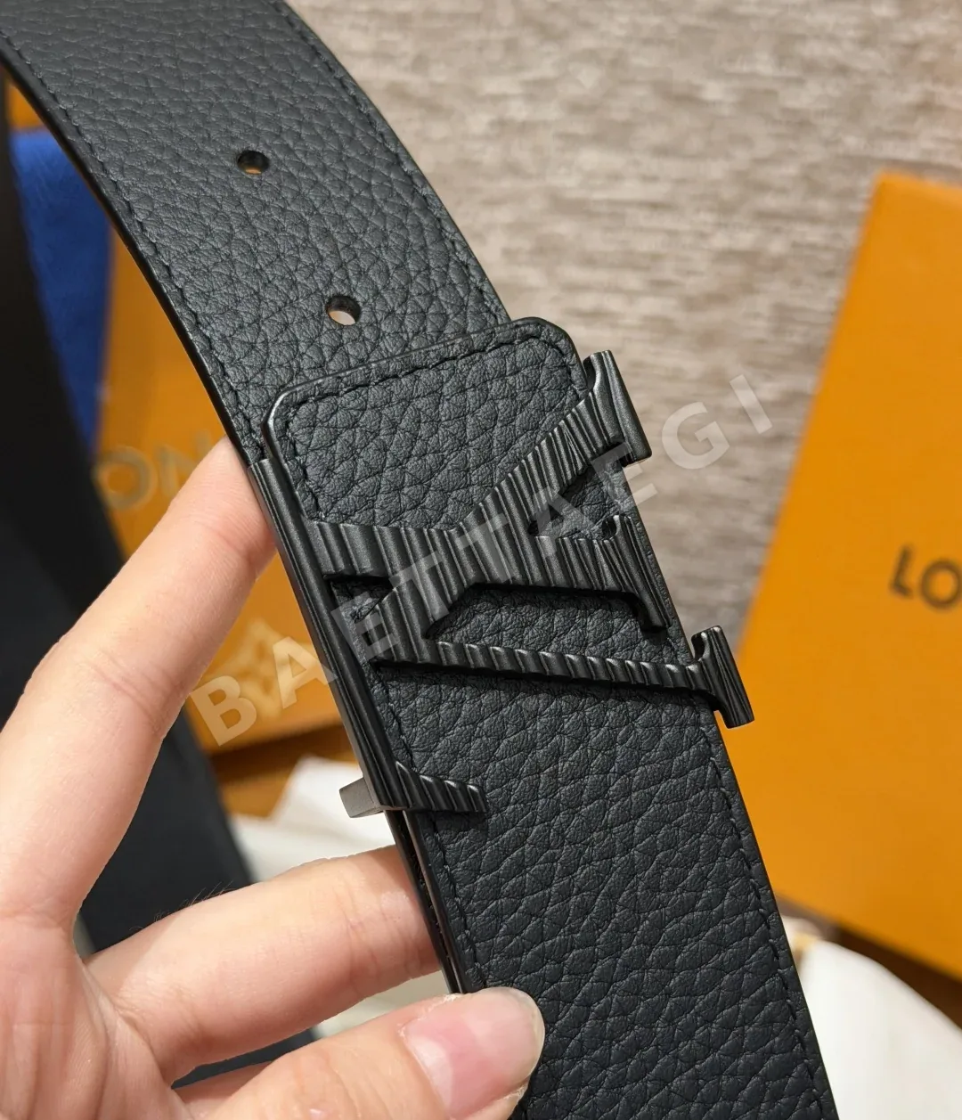 루이비통 토리용 40mm 리버서블 벨트 상세 이미지 5
