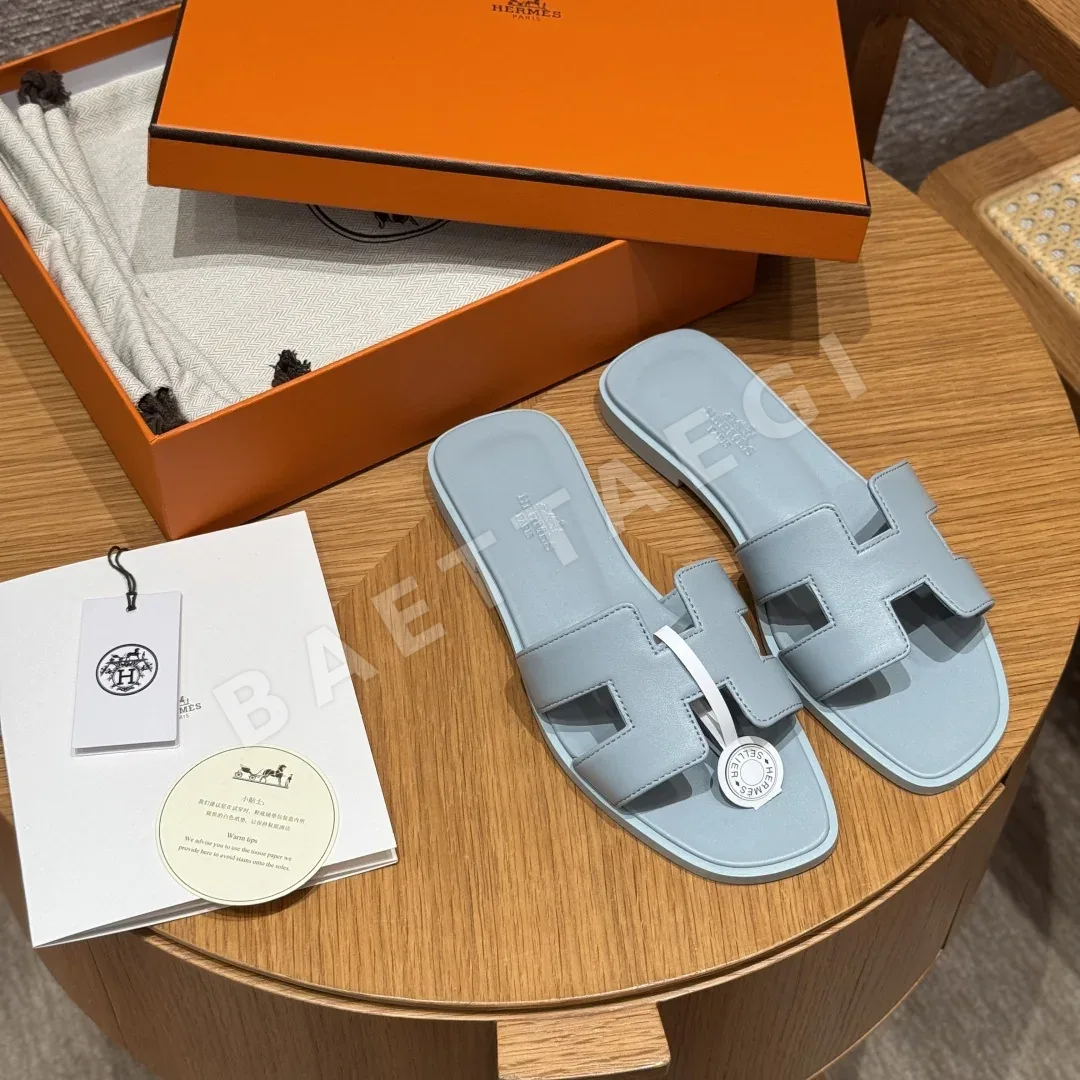 에르메스 오란 샌들 글레이셔블루 램스킨 H 컷아웃 상세 이미지 2