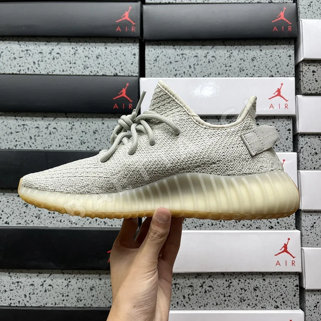 아디다스 [XQ] 이지 부스트 350 V2 F99710 200777 Adidas Yeezy Boost 350 V2 Sesame 상세 이미지 2