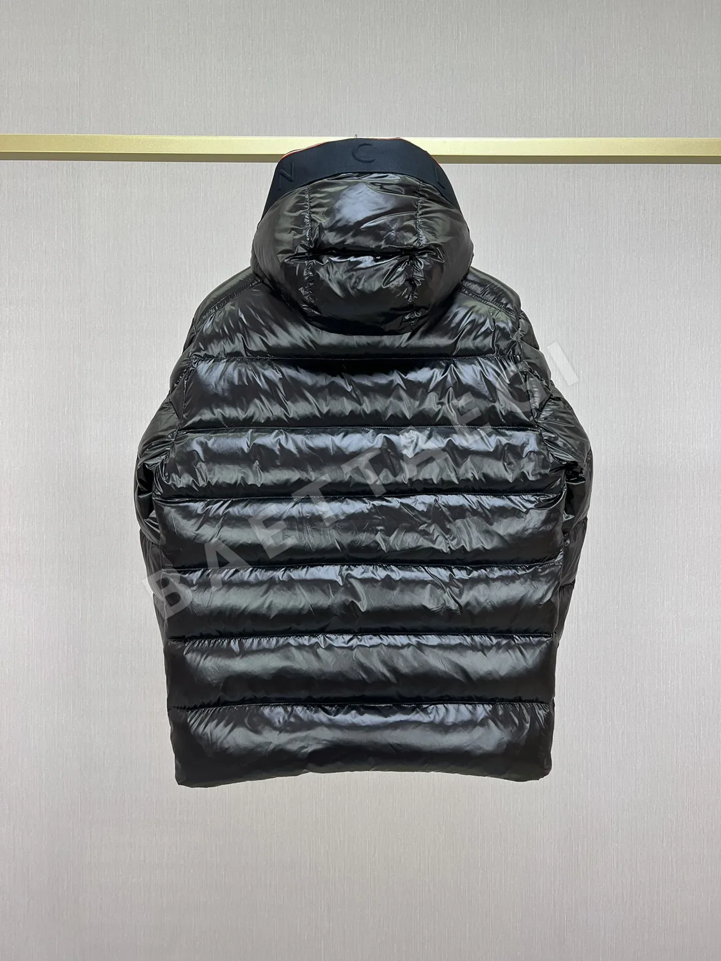 몽클레르 파반 후드 숏 패딩 재킷 상세 이미지 4
