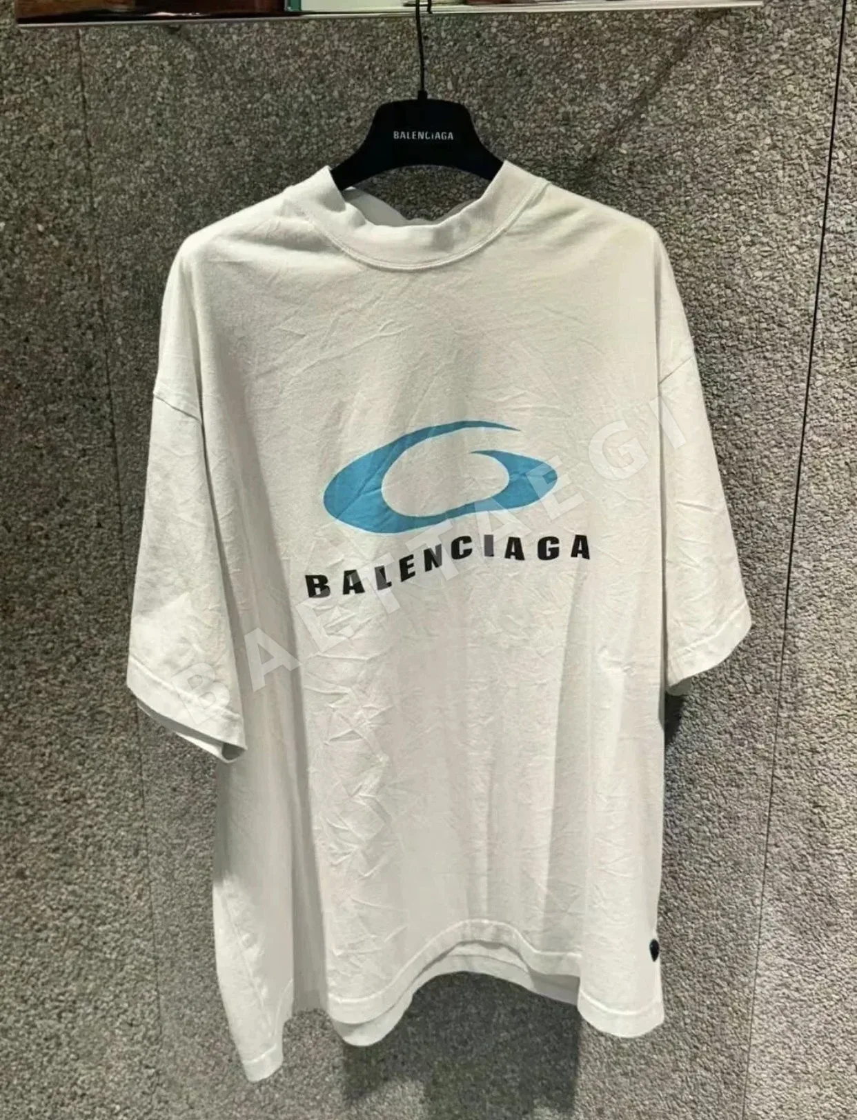 발렌시아가 파란색 남성 반팔 티셔츠 상세 이미지 2