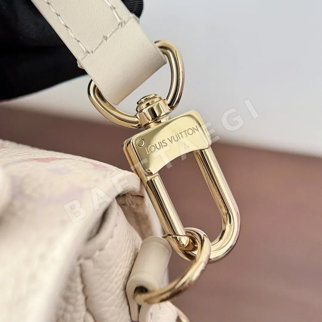 루이비통 꼬마 우체부 가방 M25682 상세 이미지 12