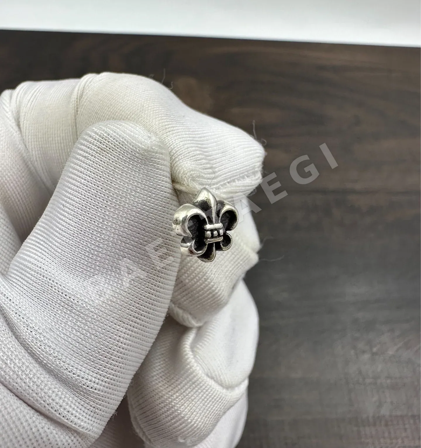 크롬하츠 스카우트 플라워 귀걸이 상세 이미지 2