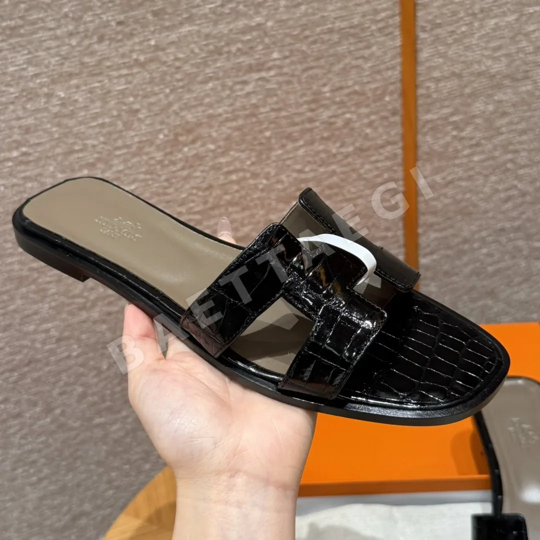 에르메스 오란 샌들 black alligatore H 컷아웃 165589